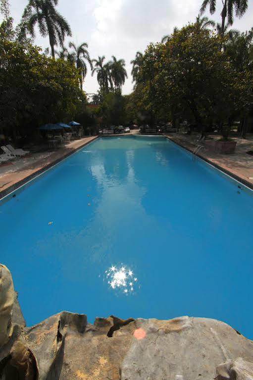 סיודד ואייס Hotel Valles מראה חיצוני תמונה