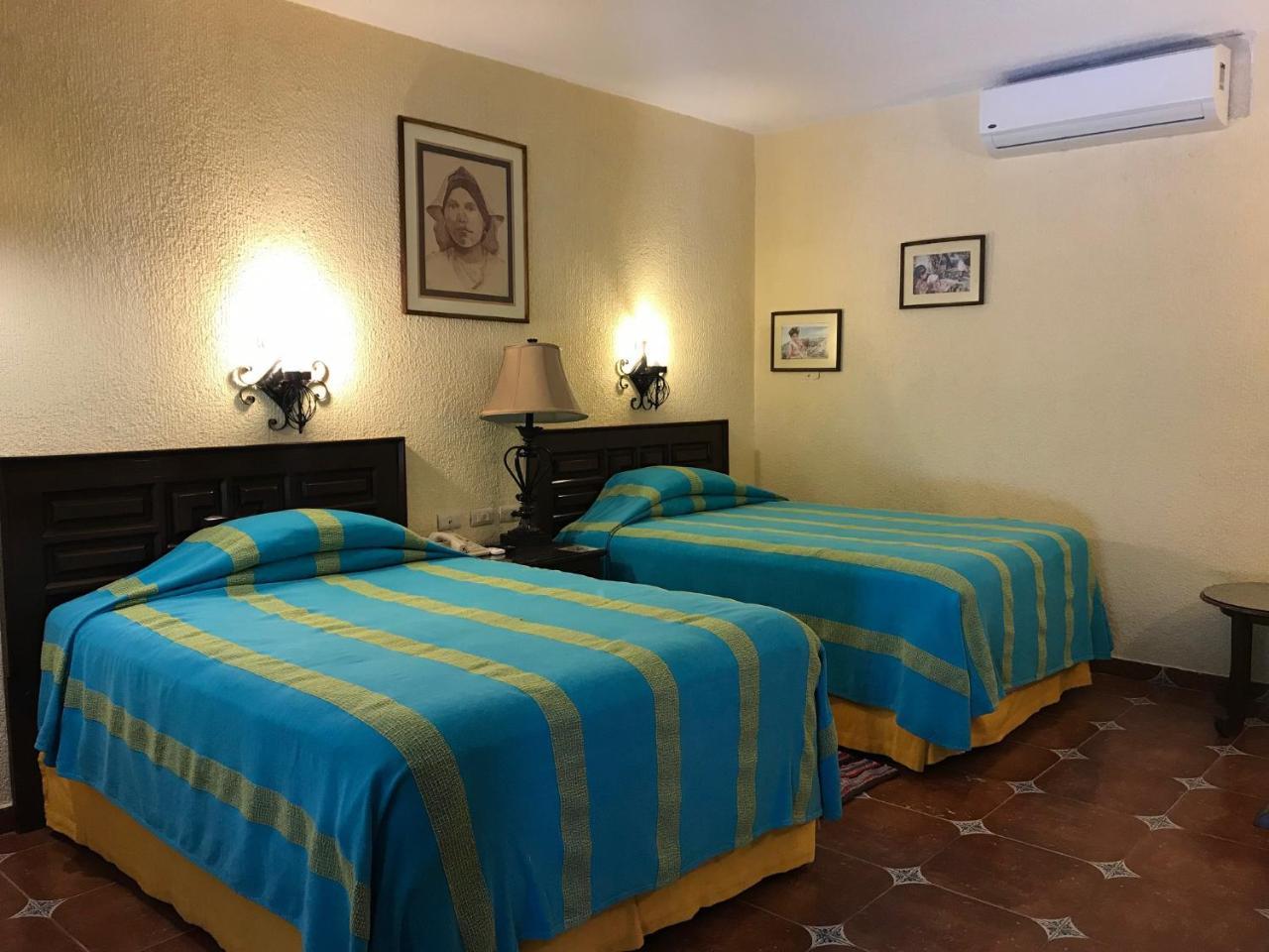 סיודד ואייס Hotel Valles מראה חיצוני תמונה